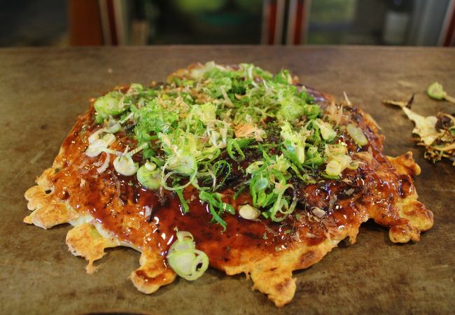 ちょっとシャイなご主人が作る　「牡蠣お好み焼き」　オススメです！