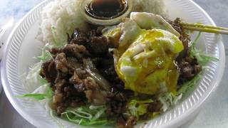 肉食系プレートランチ