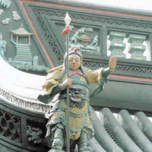 槍を持つのは趙雲。