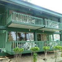 １軒に４部屋・１F/2Fに２部屋ずつ