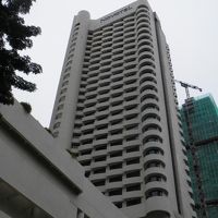 背が高いビルだからノッポテル？