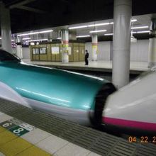 時刻表を調べて はやぶさの車両 E5系 を使ってる はやて に乗ろう By Juniper Breeze 東北新幹線のクチコミ フォートラベル 時刻表を調べて はやぶさの車両 E5系 を使ってる はやて に乗ろう By Juniper Breeze 東北新幹線のクチコミ フォートラベル