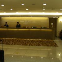 広々としたフロント。