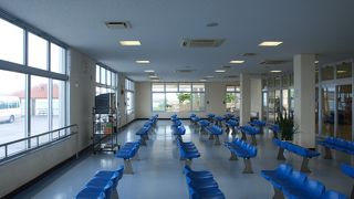 人気の竹富島へ