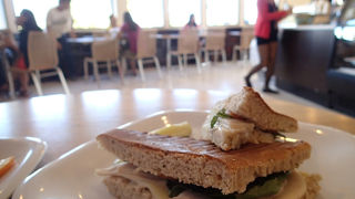 【人気のカフェ】