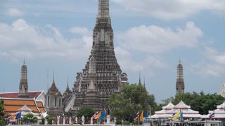 船に乗って登る価値のある仏塔