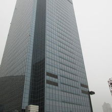 延安西路の超高層ビル