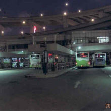 南浦大橋から老埠頭、十六浦、外灘間は多くのバス路線が走って