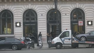 質素な外観。内部は例の如し。