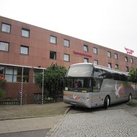 バスに乗る前に急いでホテルをパチリ