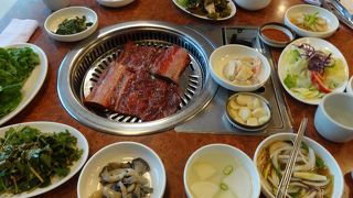 ランチタイムにカルビ定食！