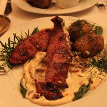 子牛肉のハーブマリネステーキ