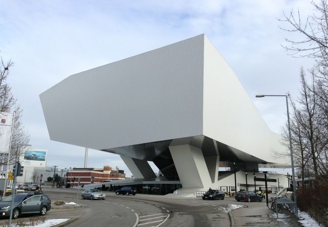 ポルシェ ミュージアム クチコミ・アクセス・営業時間 ポルシェ ミュージアム クチコミ・アクセス・営業時間