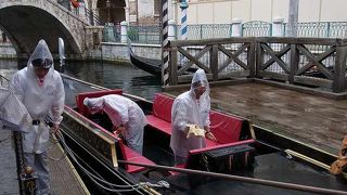 雨の日でも営業しています。ただ、つらいのは確かです。