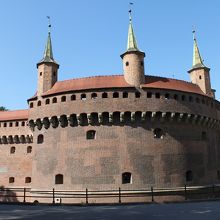 バルバカンの外観。