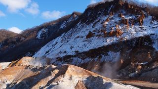 舗装された道から一歩踏み入れると雄大な景色が・・・