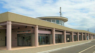 国道沿いの原生花園