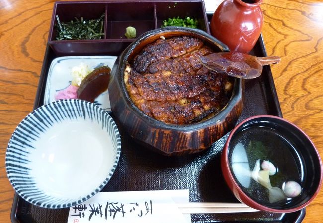 あつた蓬莱軒 本店