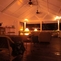 リビングはオープンエアです