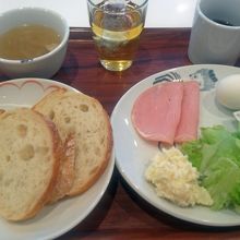 キャスロン レストラン ecute立川店