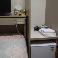 変圧器も、スリッパもあり