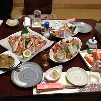 天ぷらとカニすきとシメの雑炊もあります