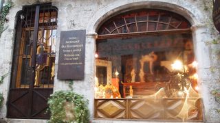 ギャラリー ゴルコンダ