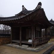 伝統建築・庭園を再現した、月尾公園(韓国伝統庭園地区)を歩きました