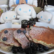 付け合せのブラックベリーも甘い♪