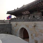 水原華城の‘東大門’