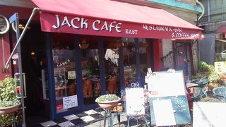 横浜の海岸通りの近くにあるのが・・・「ジャックカフェ」