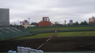 学生野球のメッカの円山球場