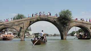 水郷を見下ろす大きな橋