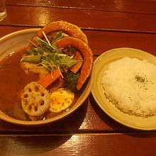 チキンカレー（980円）とカボチャのトッピング（150円）