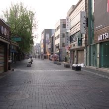 早朝は誰もいない