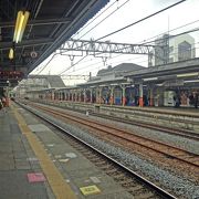 春日部駅は東武スカイツリーラインと東武野田線が交差する駅です