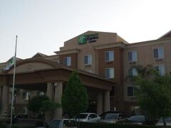 ホリデイ イン エクスプレス フレズノ リバー パーク ハイウェイ 41 写真