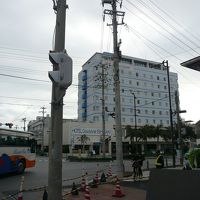 離島ターミナルへ７３０交差点を渡り、振り返って撮影