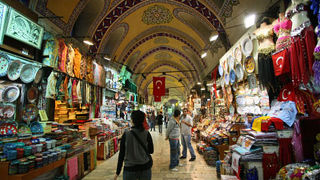 毛糸のカラフル靴下がおすすめ！