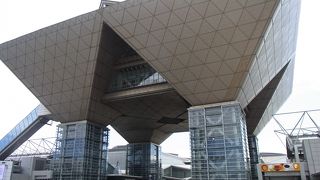 東京で大型の催事があれば　ここですが　都内からは案外遠いのです。