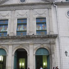 外観はシンプルです