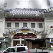 ２月　向かい側からの写真です。