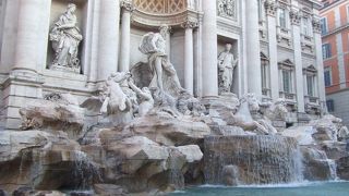 朝8時台に行くとガラガラすぎて逆に戸惑うレベル。