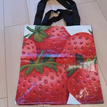 レジで売ってるショッピングバッグは可愛くて激安