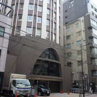 万世橋の脇です。