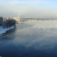 湖から湯気が上がって幻想的でした