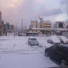 駅付近の景観