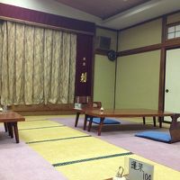 食事は宴会場ででした