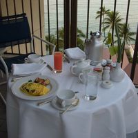 朝食をルームサービスで