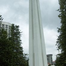 追悼の塔